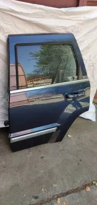 Jeep Grand Cherokee (WK) Rear door