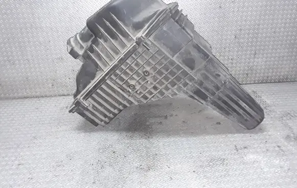 Peugeot 807 Air filter box