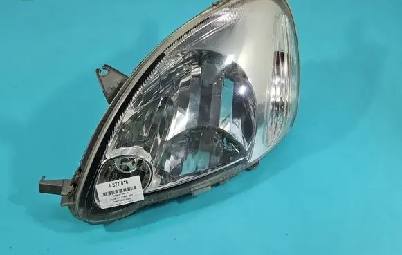 Toyota Yaris Headlight/headlamp IMPRK1577816