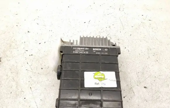 Mercedes-Benz 190 W201 Engine control unit/module A0075451432 0075451432
