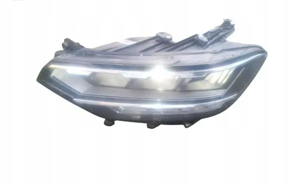 Volkswagen PASSAT B8 Headlight/headlamp 90172734