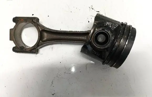 Skoda Fabia Mk2 (5J) Piston with connecting rod 045f