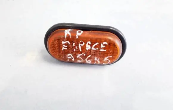 Renault Espace II Front fender indicator light 13910020