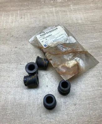 Engine coolant pipe/hose