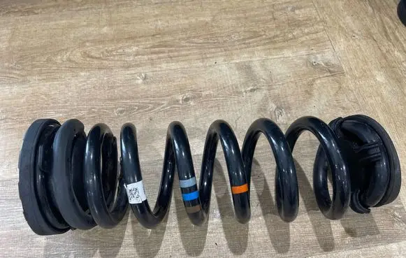 Jaguar F-Pace Rear coil spring HK835534DC