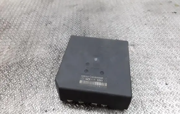 Renault Megane III Fuse module 284B60008R