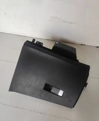 Citroen DS7 Crossback Glove box 9820126477