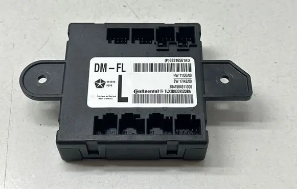 Chrysler Pacifica Door control unit/module P68316561AD 68316561AD