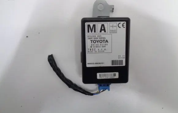 Toyota Auris E180 Door central lock control unit/module 89740-02100