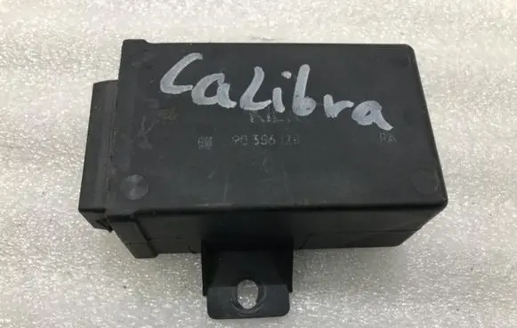 Opel Vectra B Door central lock control unit/module 90356128