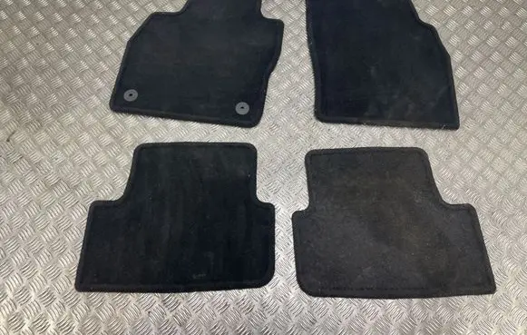 Seat Arona Car floor mat set 6F1061675A