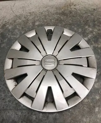 Seat Ibiza V (KJ) R15 wheel hub/cap/trim 6F0601147A