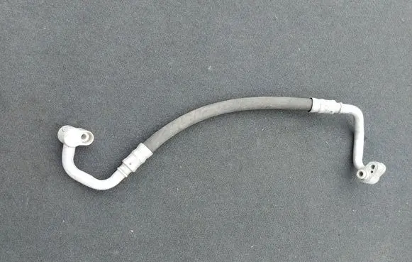 Seat Leon (1P) Air conditioning (A/C) pipe/hose 1K0820721C