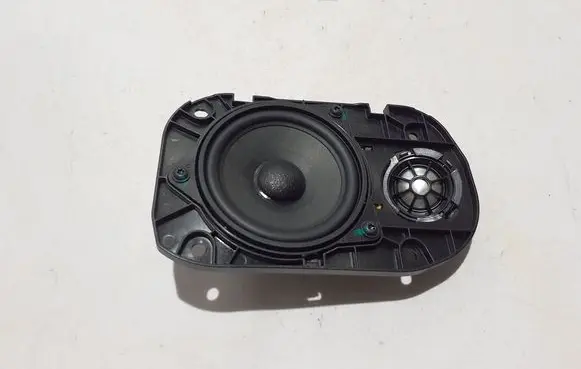 BMW 1 F40 Parcel shelf speaker 2622778