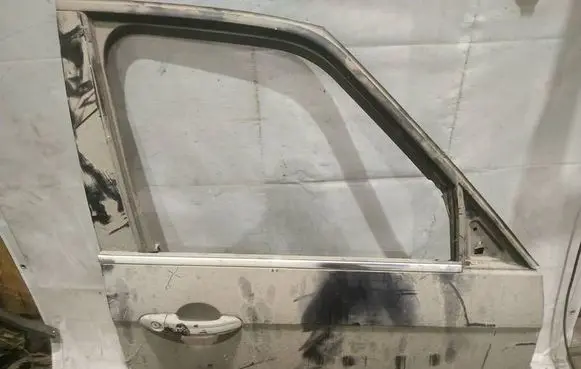 Ford Galaxy Front door PILKOS
