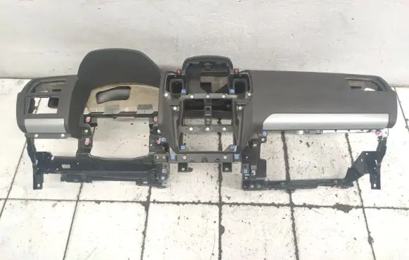 Opel Zafira B Dashboard 01022011 118947