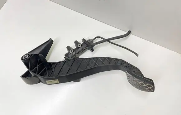 Clutch pedal