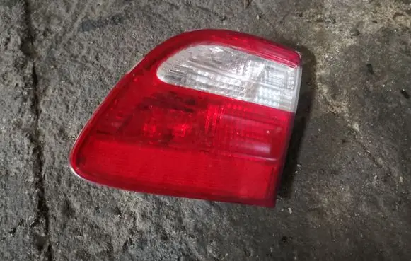 Mercedes-Benz E W211 Tailgate rear/tail lights