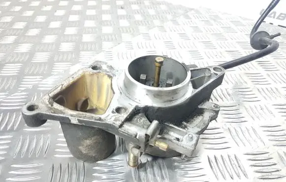 Ford Mondeo Mk III Vacuum pump