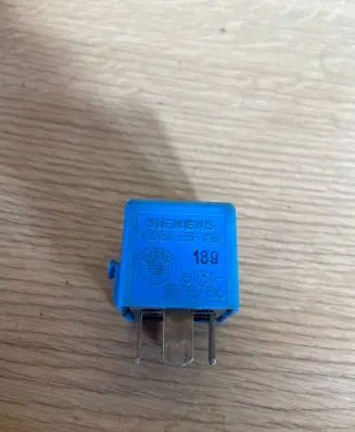 BMW 7 E32 Other relay V23134E59X10 1378786 6131