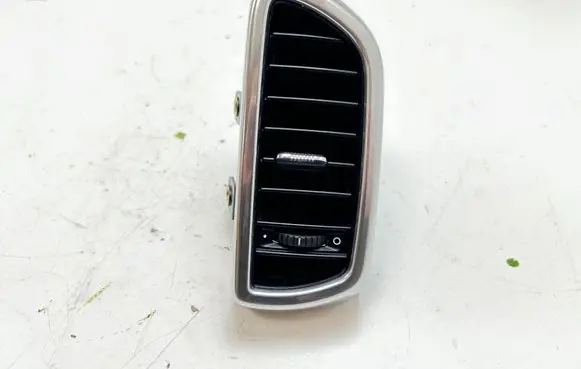 Porsche Cayenne (92A) Dashboard side air vent grill/cover trim 7P5819703B