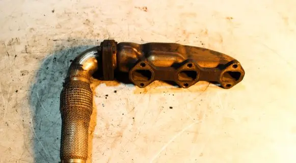 Audi A6 S6 C5 4B Exhaust manifold 059253033