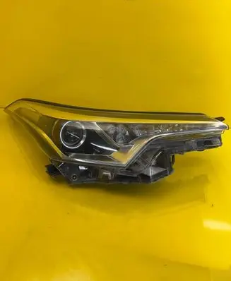 Toyota C-HR I Headlight/headlamp 81110-F4031-00