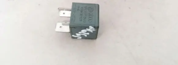 Skoda Fabia Mk1 (6Y) Other relay 1J0906381A