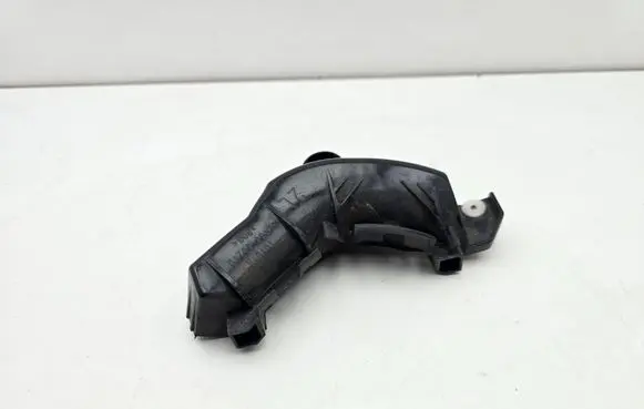 Toyota Yaris Rear bumper mounting bracket 521560D210