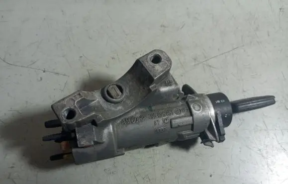 Audi A6 S6 C5 4B Ignition lock 4B0905851C