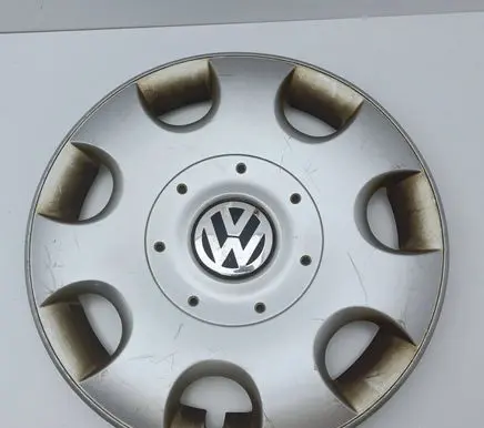 Volkswagen Golf V Other exterior part 1T0601147B