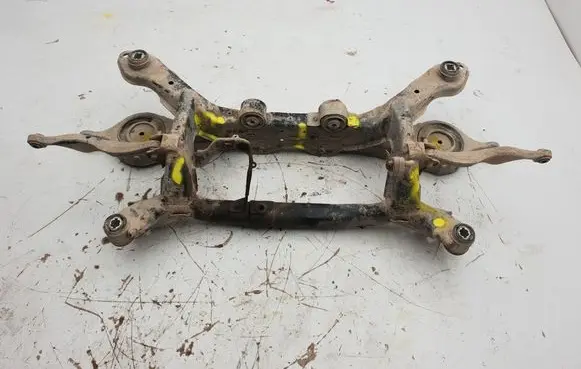 Volvo XC70 Rear axle beam 