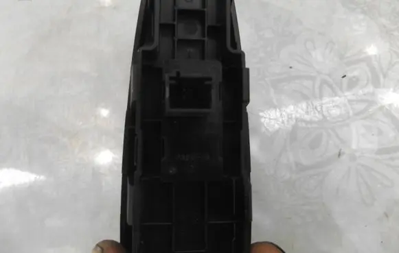 Citroen C4 Grand Picasso Quarter vent window switch 
