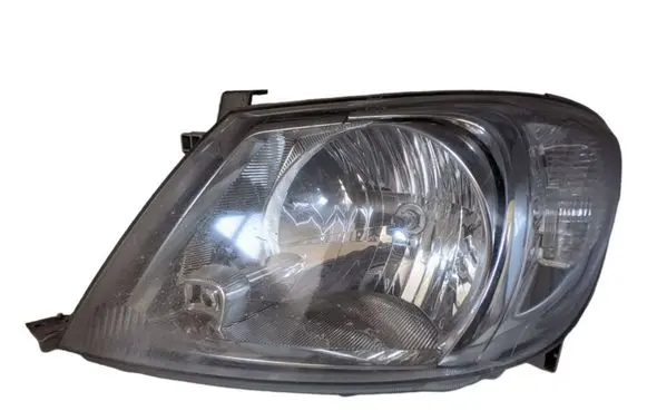 Toyota Hilux (AN10, AN20, AN30) Headlight/headlamp 811500K080