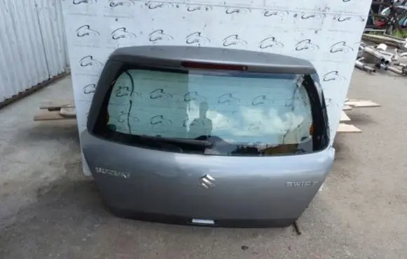 Suzuki Swift I Tailgate/trunk/boot lid