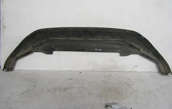 Front bumper lip