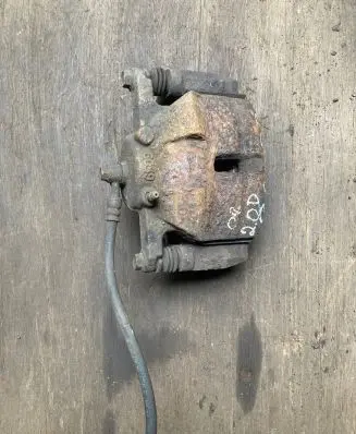 Nissan Qashqai Front brake caliper