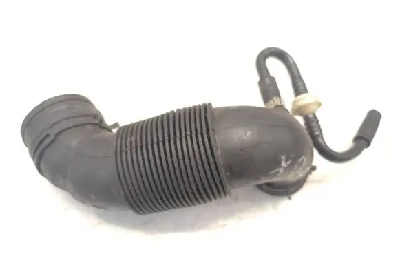 Volkswagen Fox Air intake hose/pipe 6Y0129684B