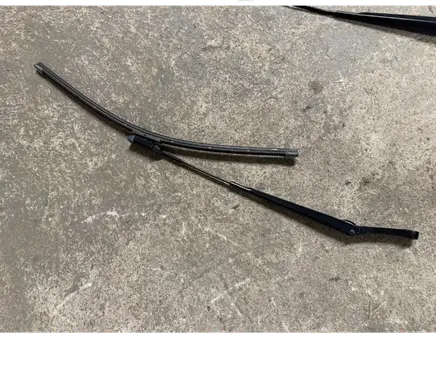 Skoda Citigo Front wiper blade arm 1S1955410