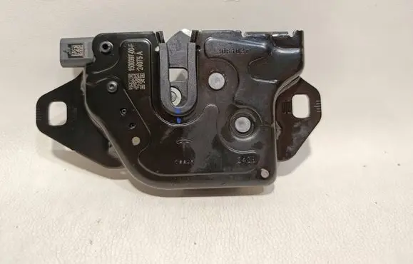 Tesla Model Y Engine bonnet/hood lock/latch loop/hook 1500397-00-F