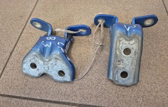 KIA Ceed Front door hinge set 