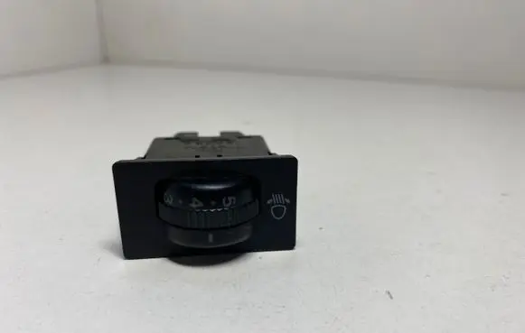 Toyota Corolla Verso AR10 Headlight level height control switch 8415202021 37139