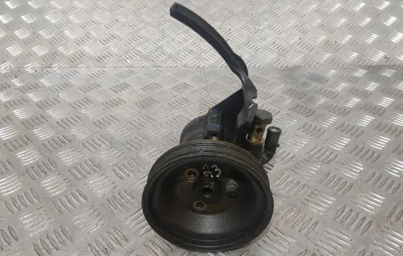 Alfa Romeo 156 Power steering pump 26064414 46534757