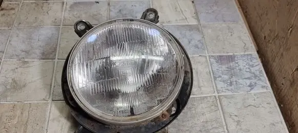 Nissan Patrol 4W60 Headlight/headlamp 02082R20