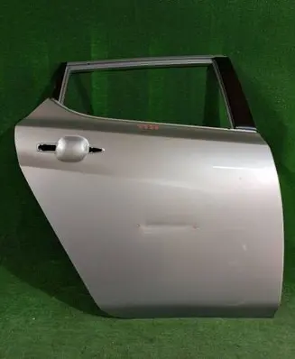 Rear door