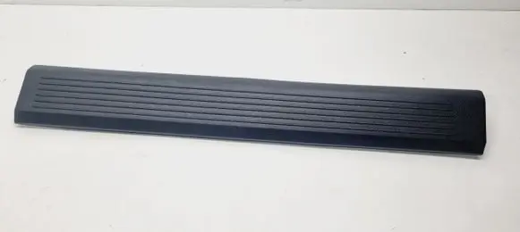 Nissan Qashqai J12 Front sill trim cover 769B56UA2A