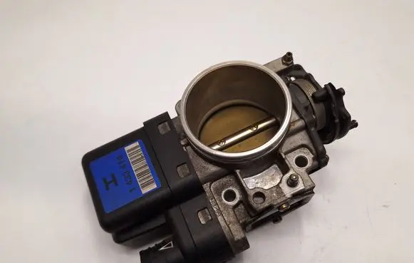 BMW 5 E39 Throttle valve 1433414 13541433414