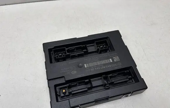 Audi A4 S4 B8 8K Comfort/convenience module 8K0907064J 8K0907064JG