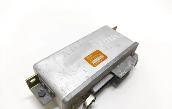 Audi 100 S4 C4 ABS control unit/module 0265100037 443907379C