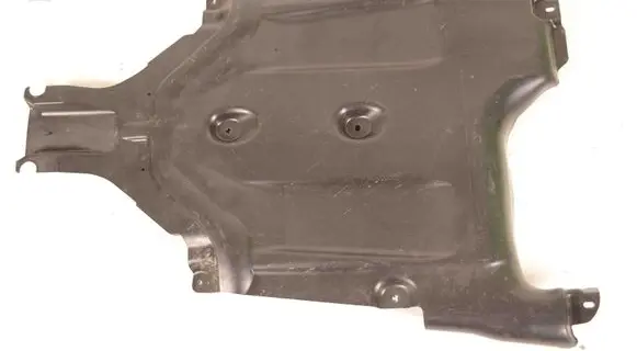 Center/middle under tray cover